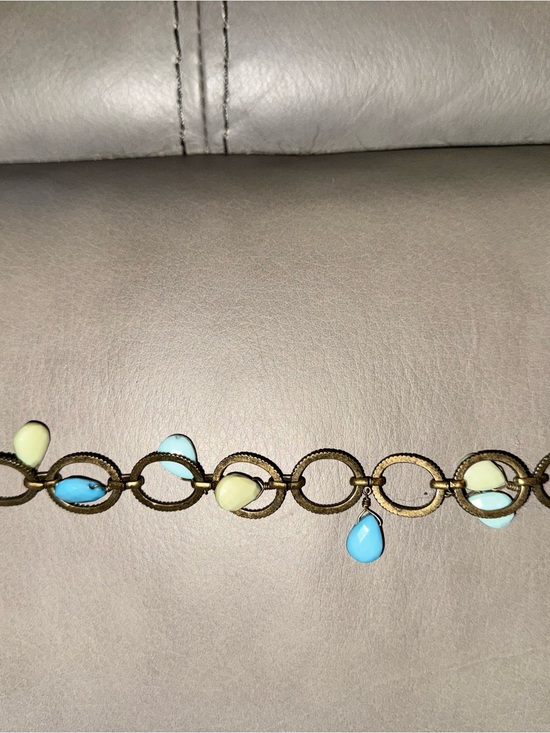 Premier Designs Jewelry - Gold Link Bracelet with Blue and Pale Yellow Teardrop Charms. Vintage Premiere